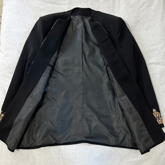 Great Condition Men Traditional Nehru Jacket Black Gold Design Silky interior - Picture 3 of 5
